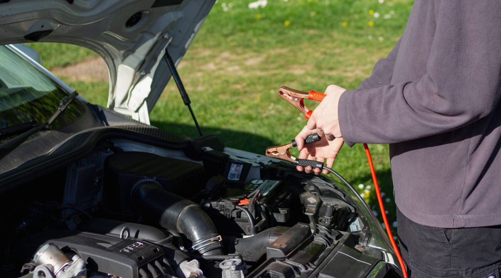 How to tell if your car battery is dying